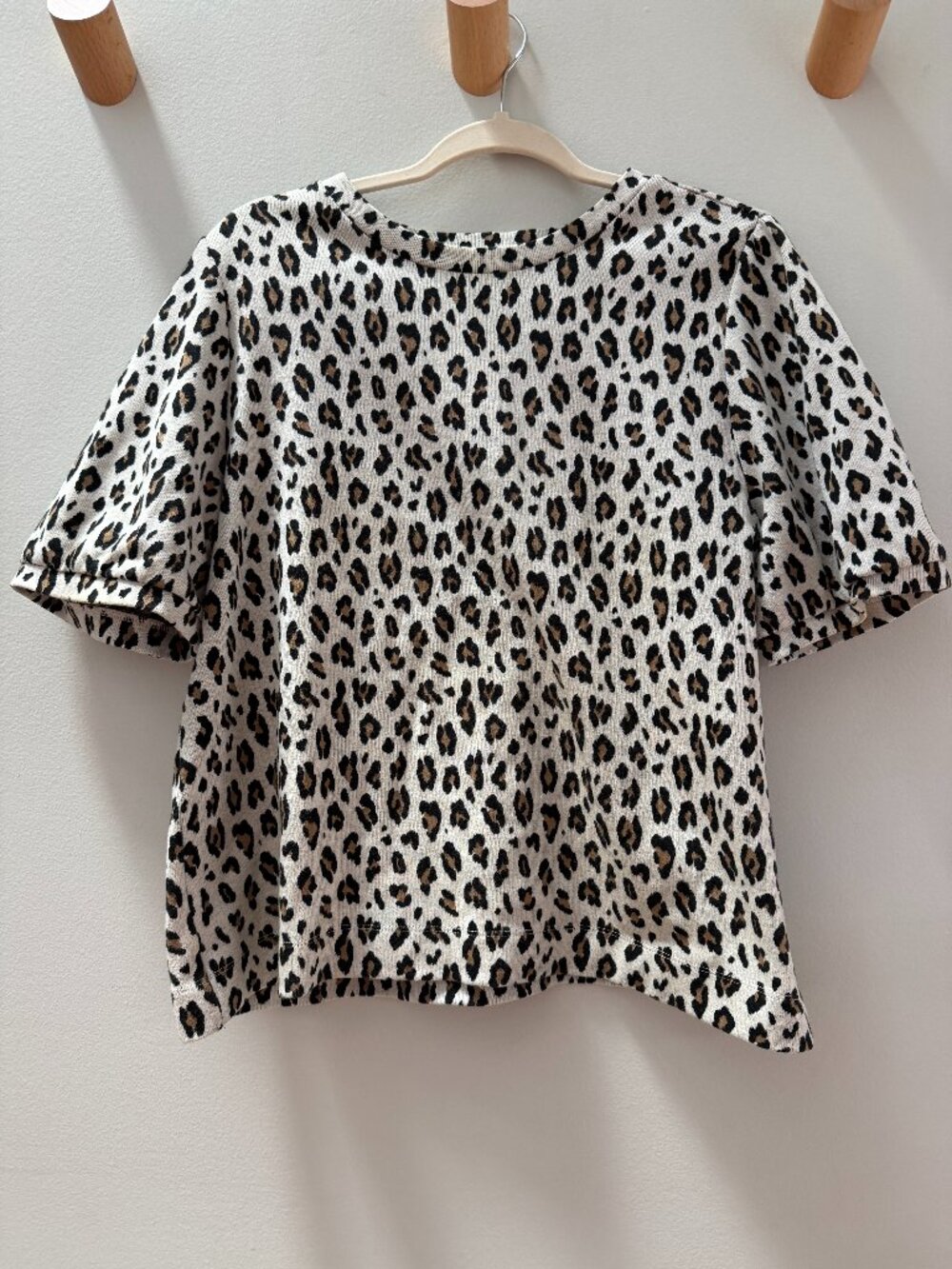 LOFT Knit Leopard Print Short Sleeve Mid-Weight Knit Sweater - Size XL